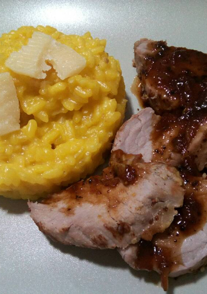 Una foto de Rissoto milanesa con solomillo al horno