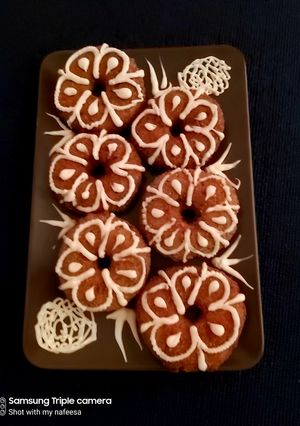 A picture of Chicken donuts.