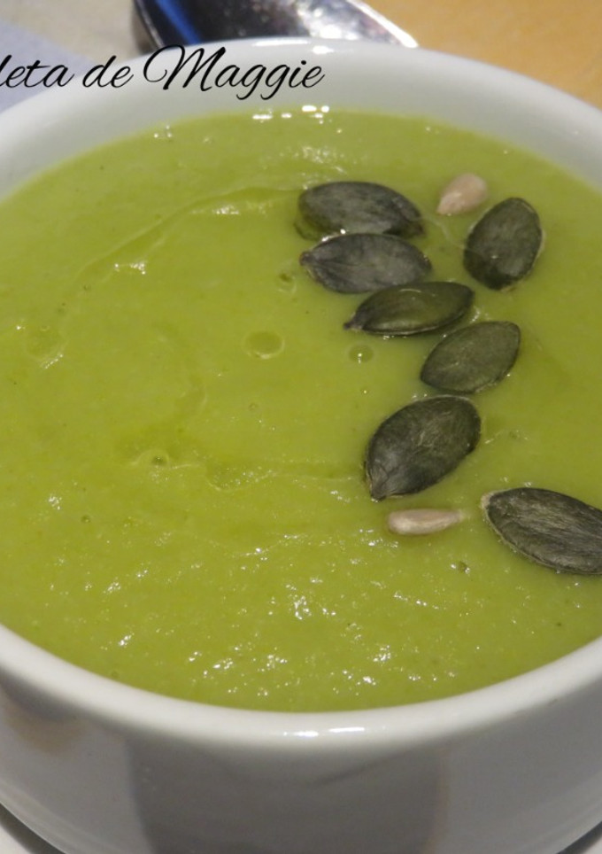 Una foto de Crema de judía verde al curry