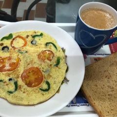 A picture of Pizza omelet.