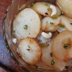 A picture of Dahi roddi.