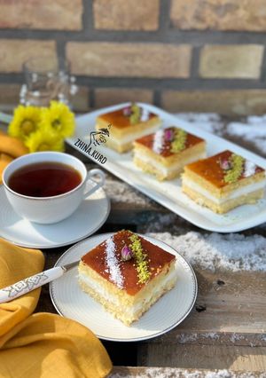 عکسی از دستور کیک بسبوسه کرمدار با آرد سمولینا
