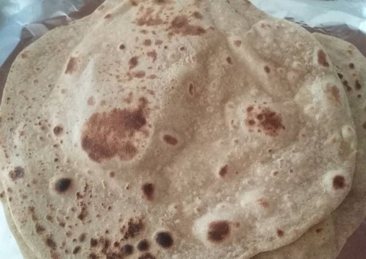 Recipe of Any-night-of-the-week Simple ghur ki roti