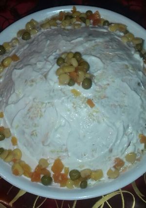 عکسی از دستور سالاد اولویه با مخلوط سبزیجات