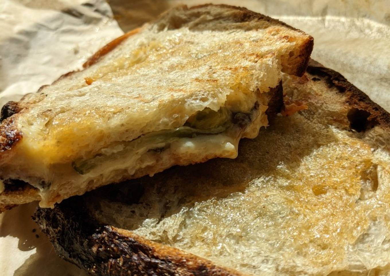 Cheesy toastie with anchovies