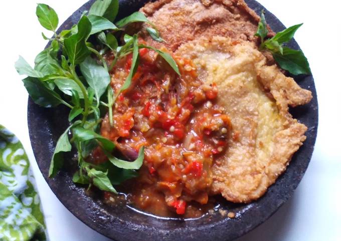 Bagaimana Membuat Telur Krispy geprek, Enak Banget