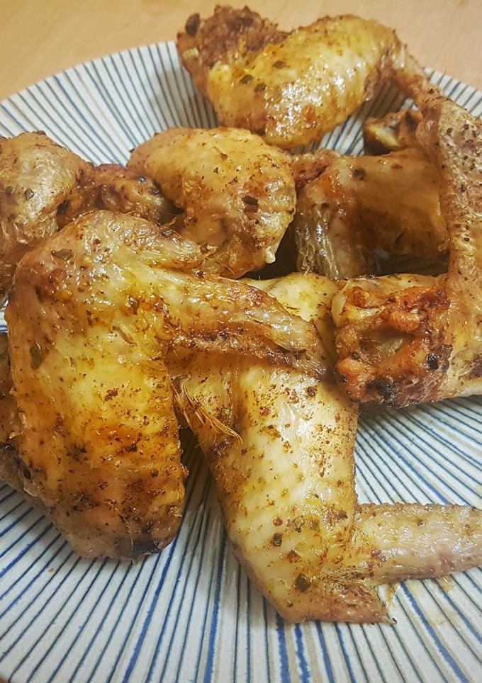 Una foto de Alitas de pollo en airfryer
