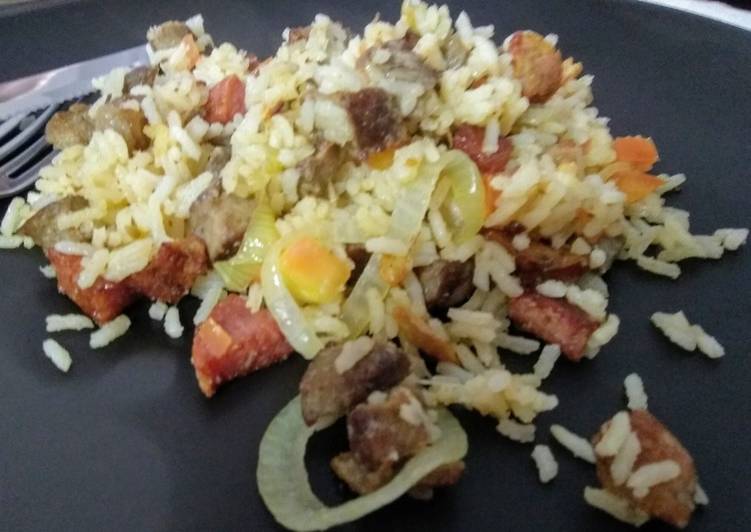 Carreteiro com sobras de churrasco