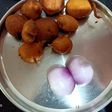 சூடான ஆனியன் பஜ்ஜி (Onion bajji recipe in tamil)