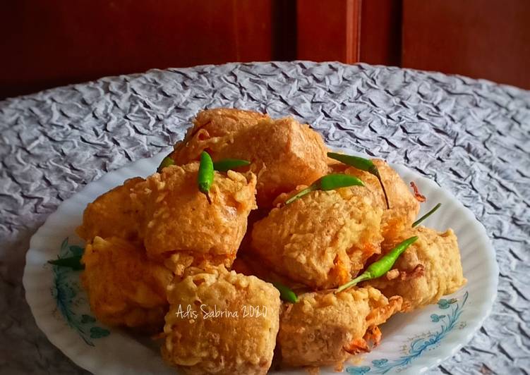 Tahu isi pedas