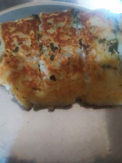 पोटैटो गार्लिक ब्रेड (potato garlic bread recipe in Hindi) रेसिपी मुख्य फोटो