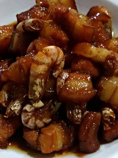 Hình của món Tôm đất rang với thịt ba chỉ.