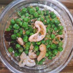 A picture of Cashews and Green Peas Snack.