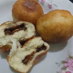A picture of Roti goreng / donat paling gampang.