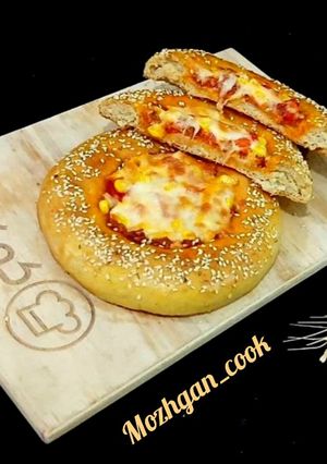 عکسی از دستور پیتزای ذرت و گوشت مرغ چرخ کرده 😋
