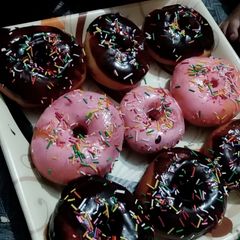 Donuts A picture of Donuts.