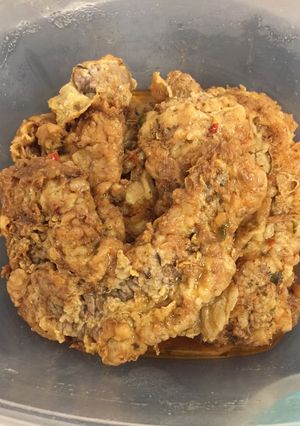 Una foto de Filete rebozado en salsa chimichurri