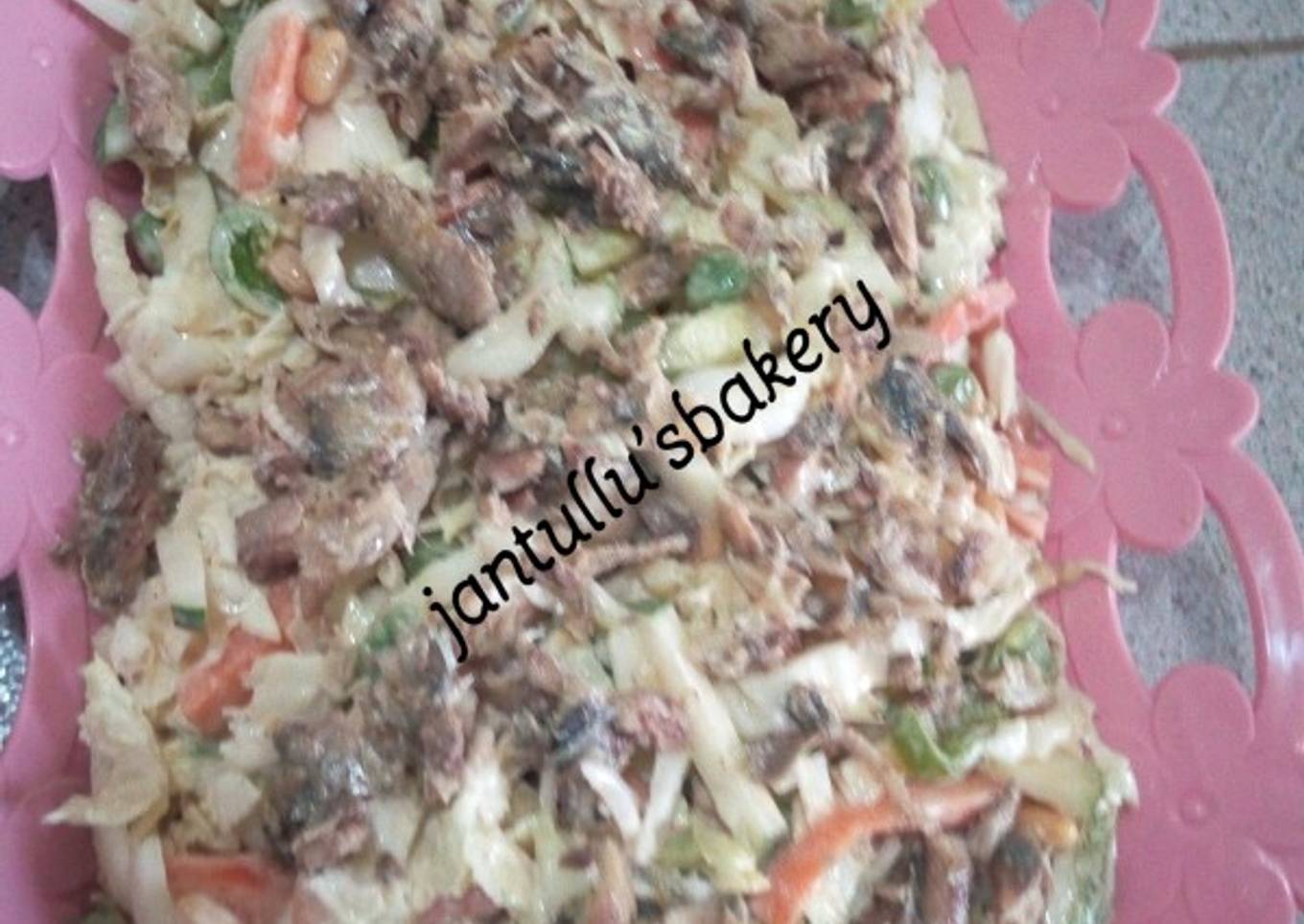 Chinese cabbage tuna salad