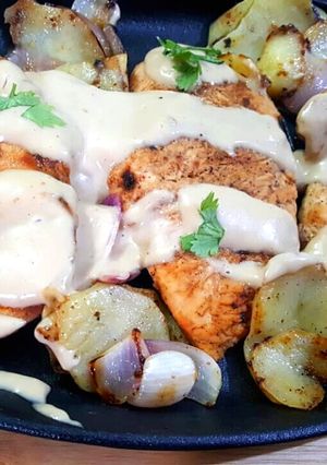 A picture of Juicy chicken steaks with spicy mayo garlic sauce😋.