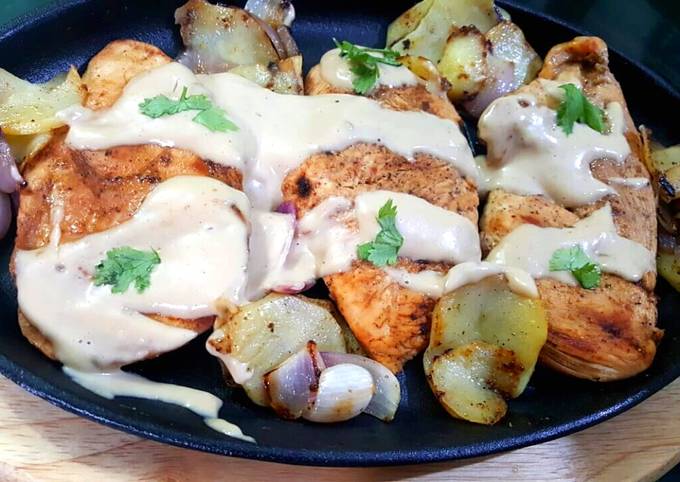 Juicy chicken steaks with spicy mayo garlic sauce😋