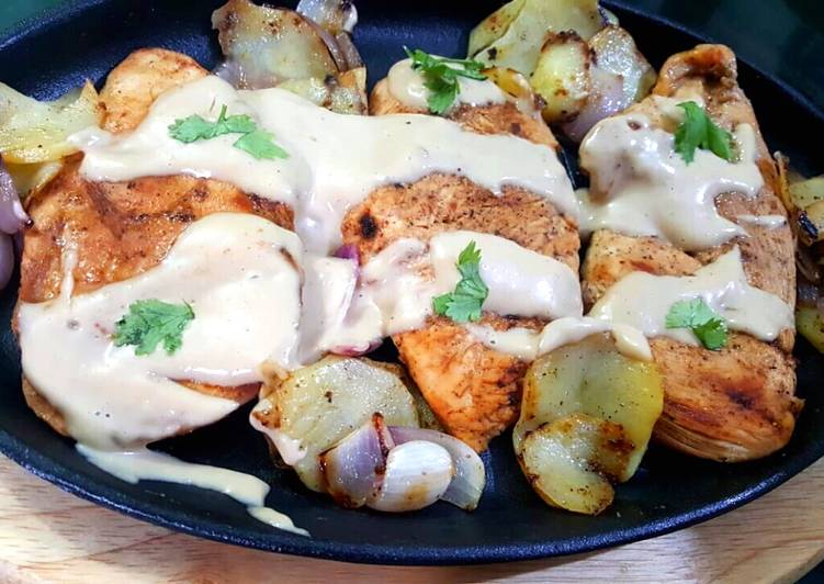 Recipe of Super Quick Homemade Juicy chicken steaks with spicy mayo garlic sauce😋