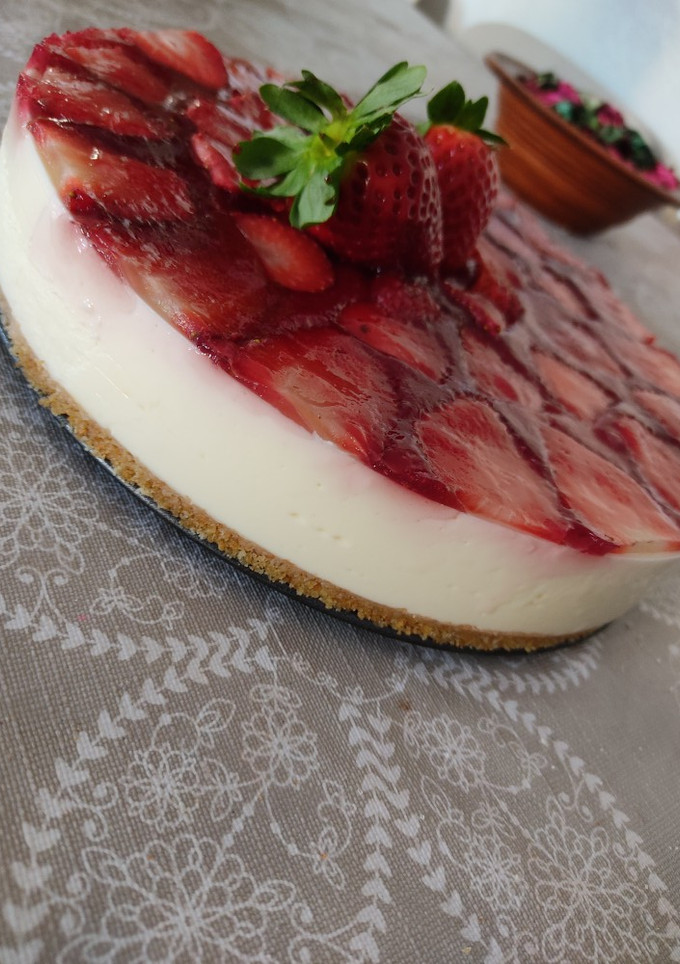 Una foto de Tarta de queso y fresas