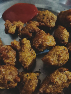 મગની દાળના વડા (Moong Dal Vada Recipe In Gujarati) રેસીપી મુખ્ય ફોટો