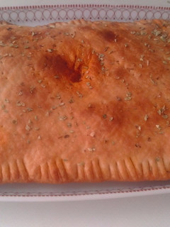Una foto de Empanada de caballa al orégano