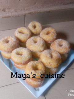 A picture of Sugar coated doughnut 2.