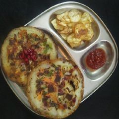 A picture of Rava uttapam.