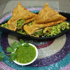 A picture of Green peas samosa.