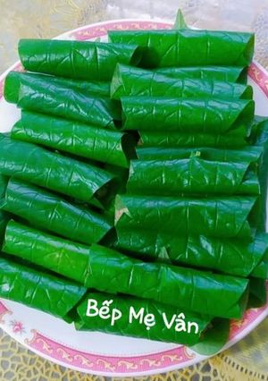 A picture of Pan-Fried Beef Wrapped in Betel Leaves.