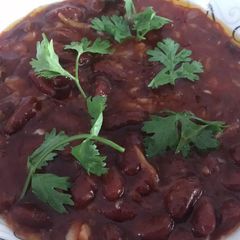 A picture of Red spicy tangy beans.