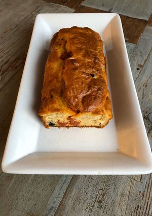 Une photo de Cake au chorizo et aux olives