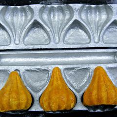 A picture of Pedha Modak.