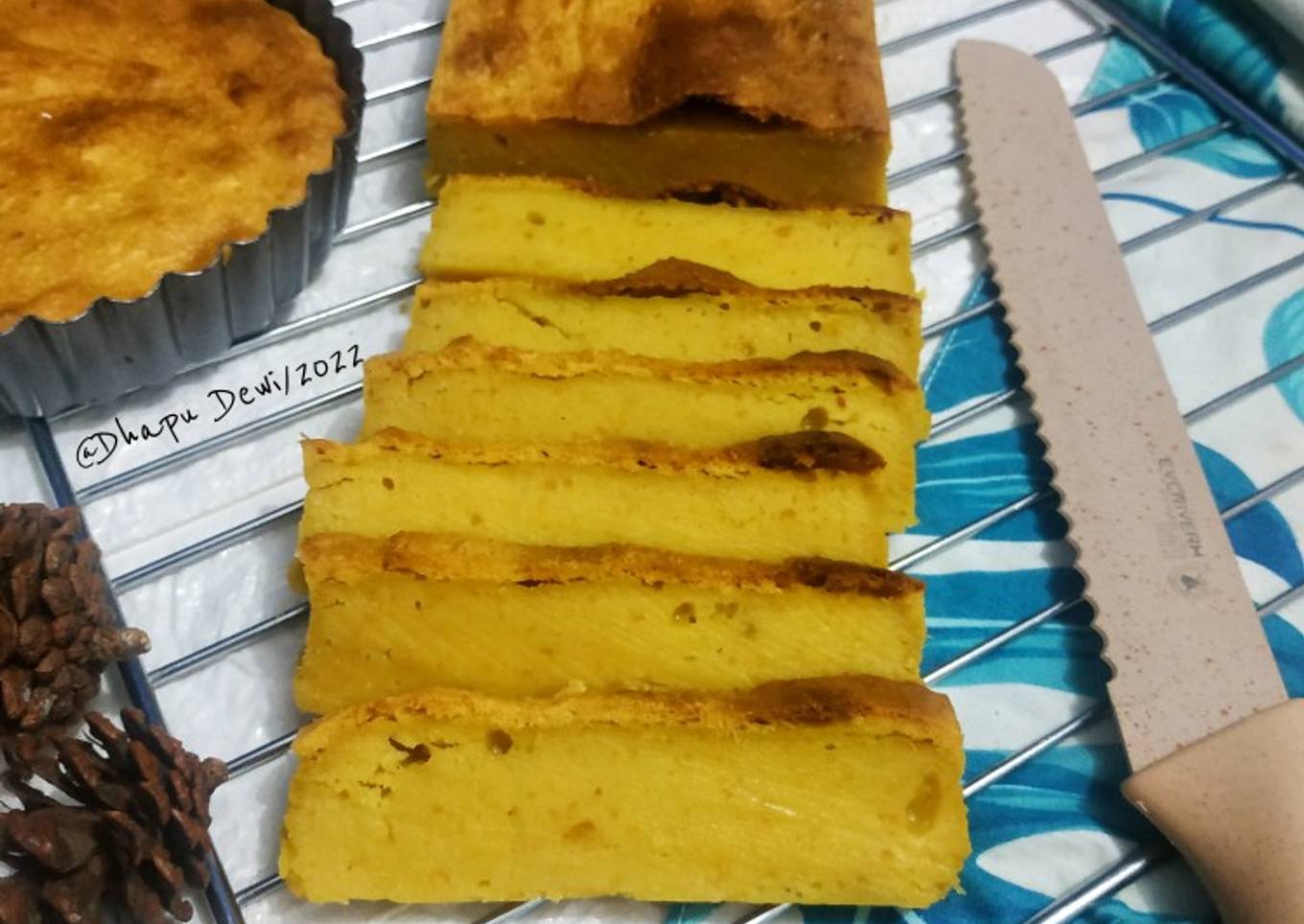 Manan Sahmin kue khas Palembang