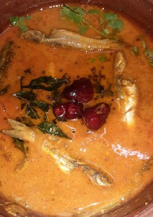 கெளுத்தி மீன் குழம்பு (Keluthi meen kulambu recipe in tamil) செய்முறை முக்கிய புகைப்படம்
