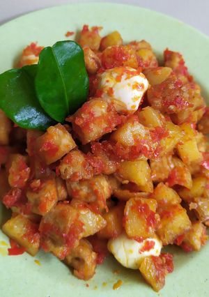 Foto resep Kentang Balado Telur Puyuh