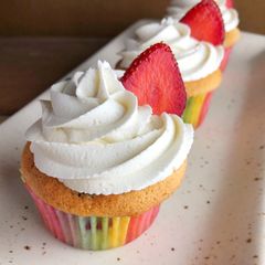 A picture of Strawberry and Chocolate Raisin Cupcakes.