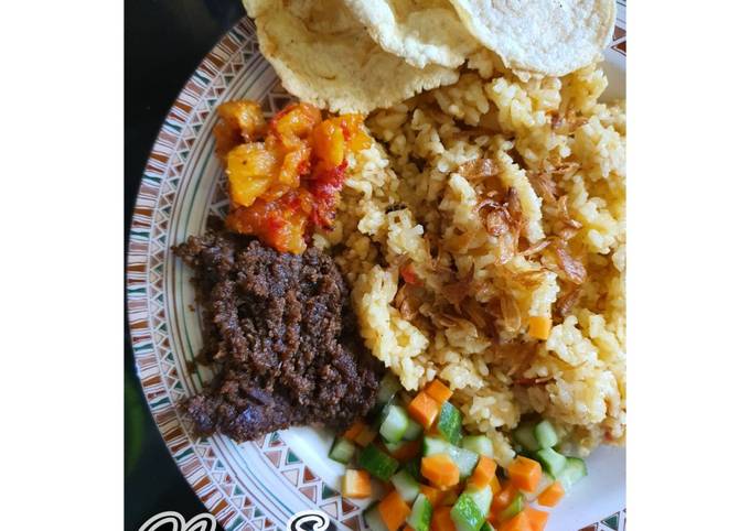 Cara Memasak Nasi Samin a.k.a Nasi Minyak Bahan Sederhana