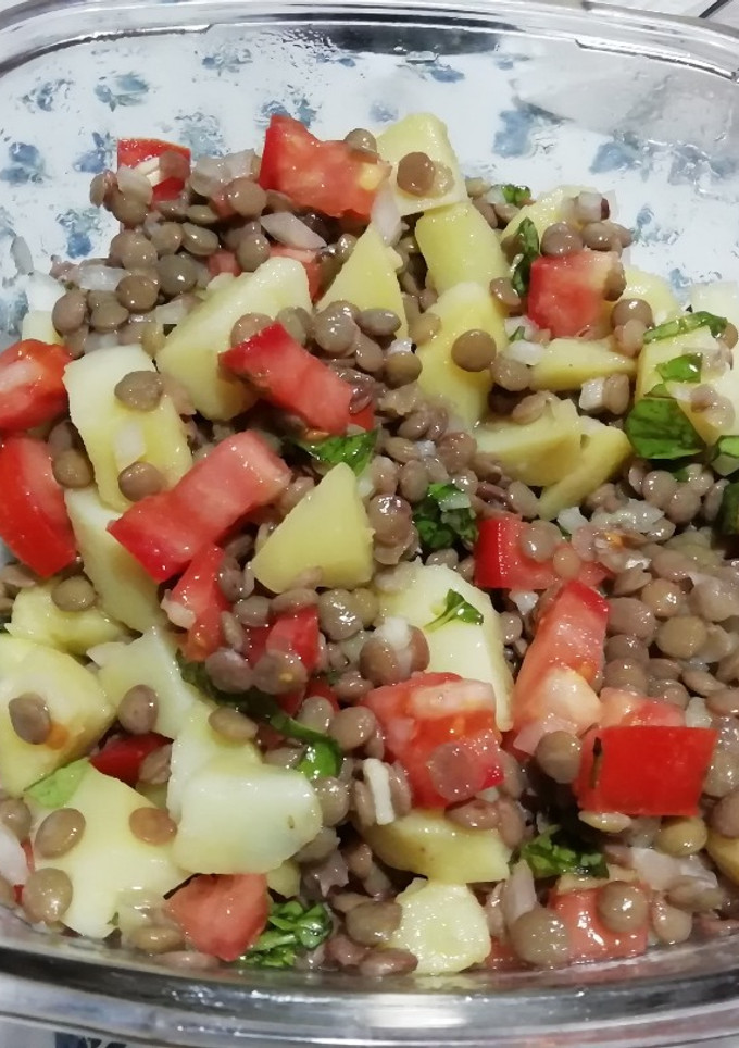 Una foto de Ensalada de lentejas (hierro y fibras para una dieta saludable