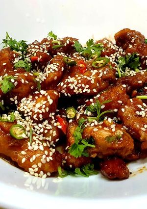 A picture of Sesame Chicken.