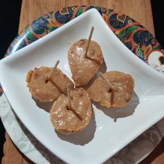 A picture of Khoya Popsicles.