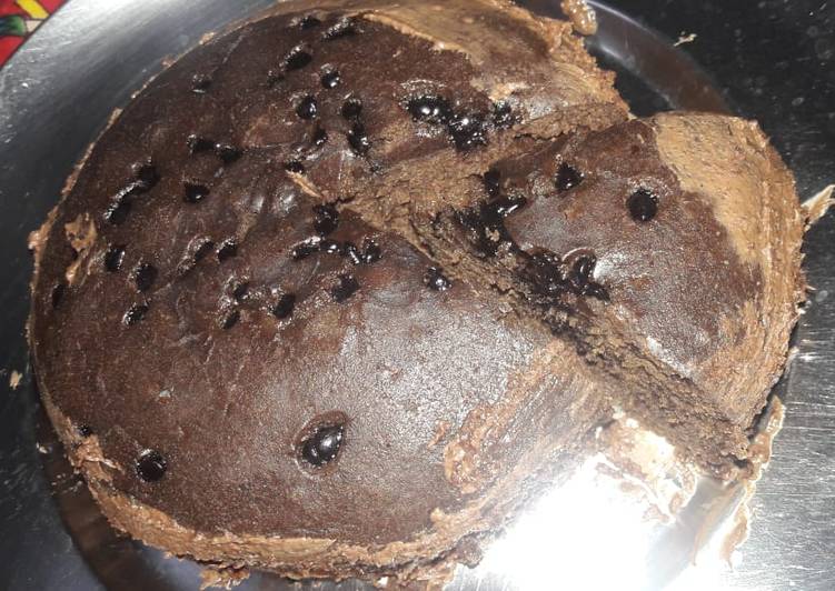 Steps to Make Super Quick Homemade Simple eggless chocolate cake using choco chips