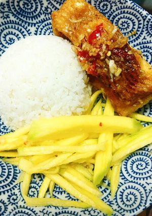 Hình của món Cá diêu hồng chiên mắm tỏi.