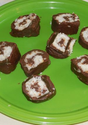A picture of 5minutes snack No Bake Swiss Roll.