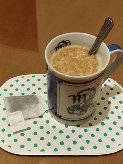 Φωτογραφία της συνταγής Μαύρο τσάι latte με άρωμα τριαντάφυλλο