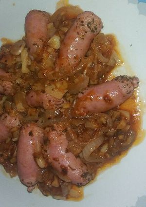 Una foto de Salchichas especiadas con vino