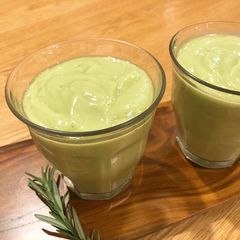 A picture of Avocado Almond Milk Smoothie.