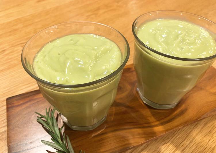 Recipe of Any-night-of-the-week Avocado Almond Milk Smoothie